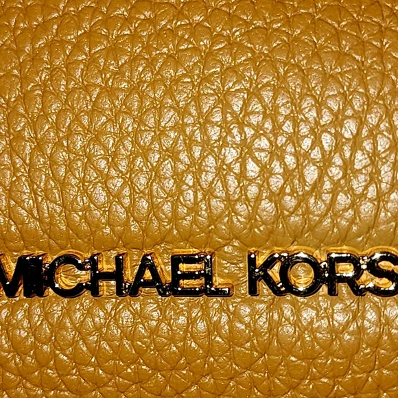 Michael Kors Carmela CrossBody Bag Chain Leather Shearling Faux Fur Trim NWT - Picture 2 of 15